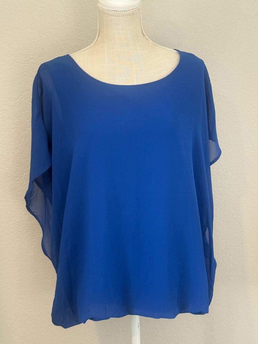 In’Voland Women’s 1X Royal Blue Chiffon Blouse Batwing Dolman Sleeve NWT Top